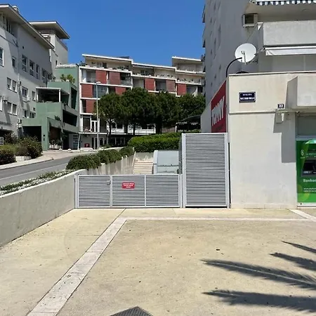Naomi Znjan Apartament