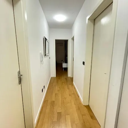 Naomi Znjan Apartament